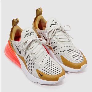 Women’s Nike air max 270 size 9